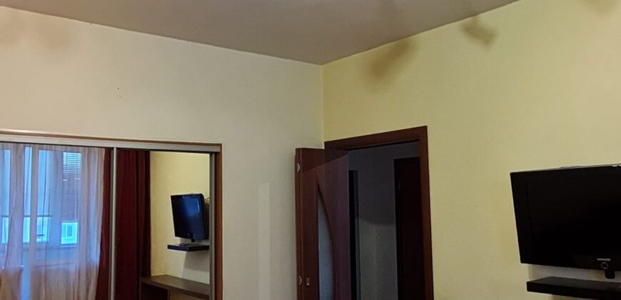 Сдается 1 комн квартира, 2Е — 47м2 в элитном, малонаселенном доме Луначарского 54.