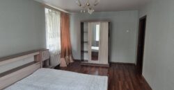 Продается 2-х комнатная кв 46м2 в кирпичном доме на кл. Народная, д.48.
