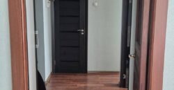 Продается 2-х комнатная кв 46м2 в кирпичном доме на кл. Народная, д.48.