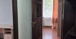 Продается 2-х комнатная кв 46м2 в кирпичном доме на кл. Народная, д.48.