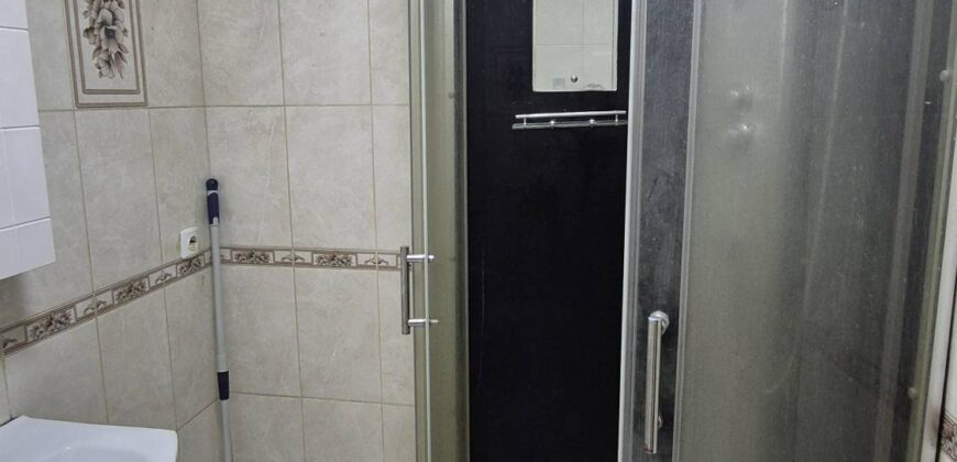 Продается 2-х комнатная кв 46м2 в кирпичном доме на кл. Народная, д.48.
