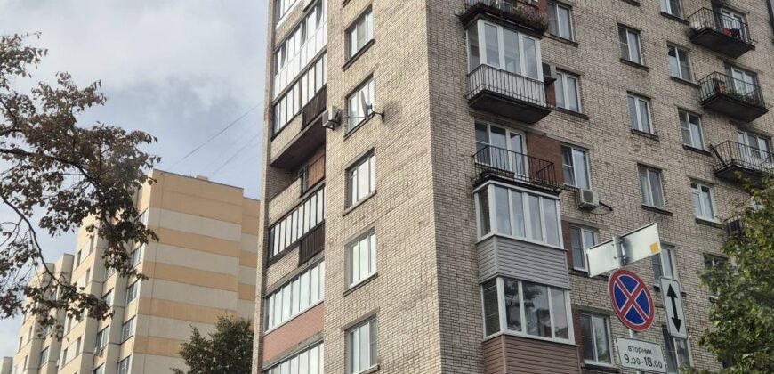 Продается 2-х комнатная кв 46м2 в кирпичном доме на кл. Народная, д.48.